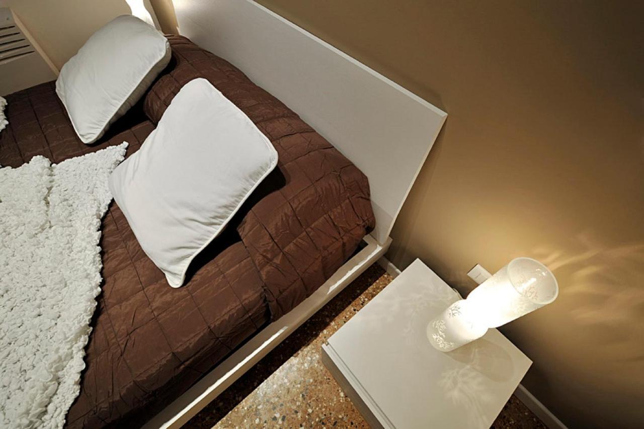 Garden Apartments Венеция Екстериор снимка